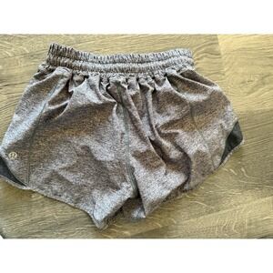 Lululemon Hotty Hot Low rise Lined Short 4" Size 4 Heather Lux Multi Gray